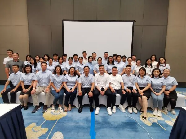 威瑞2022年上半年工作总结会
