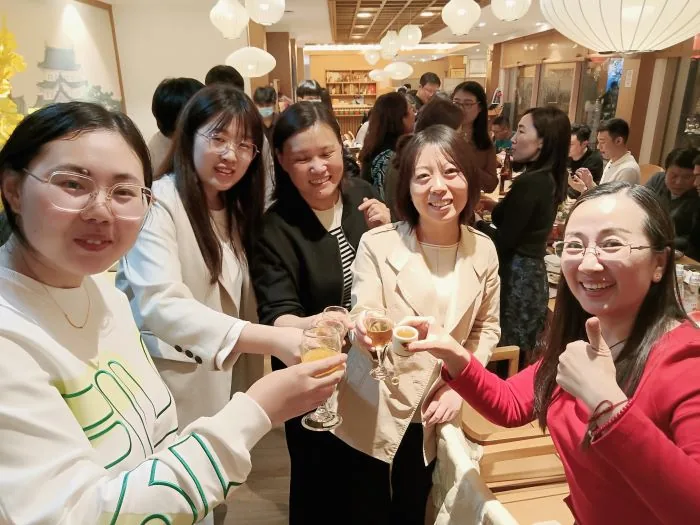 威瑞2021年度总结&2022年第一季度经营分析会 · 相关图片 3